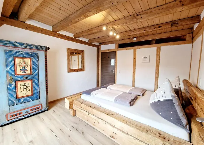 Wood & Stone Lodge 1